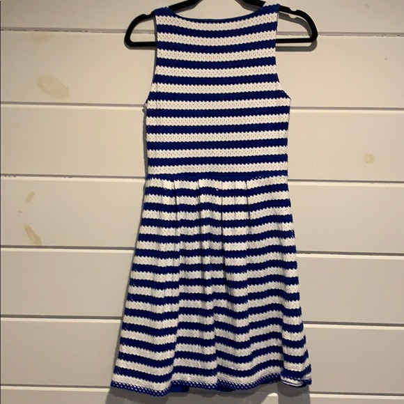 Dress - ELLE - Picture 4 of 8